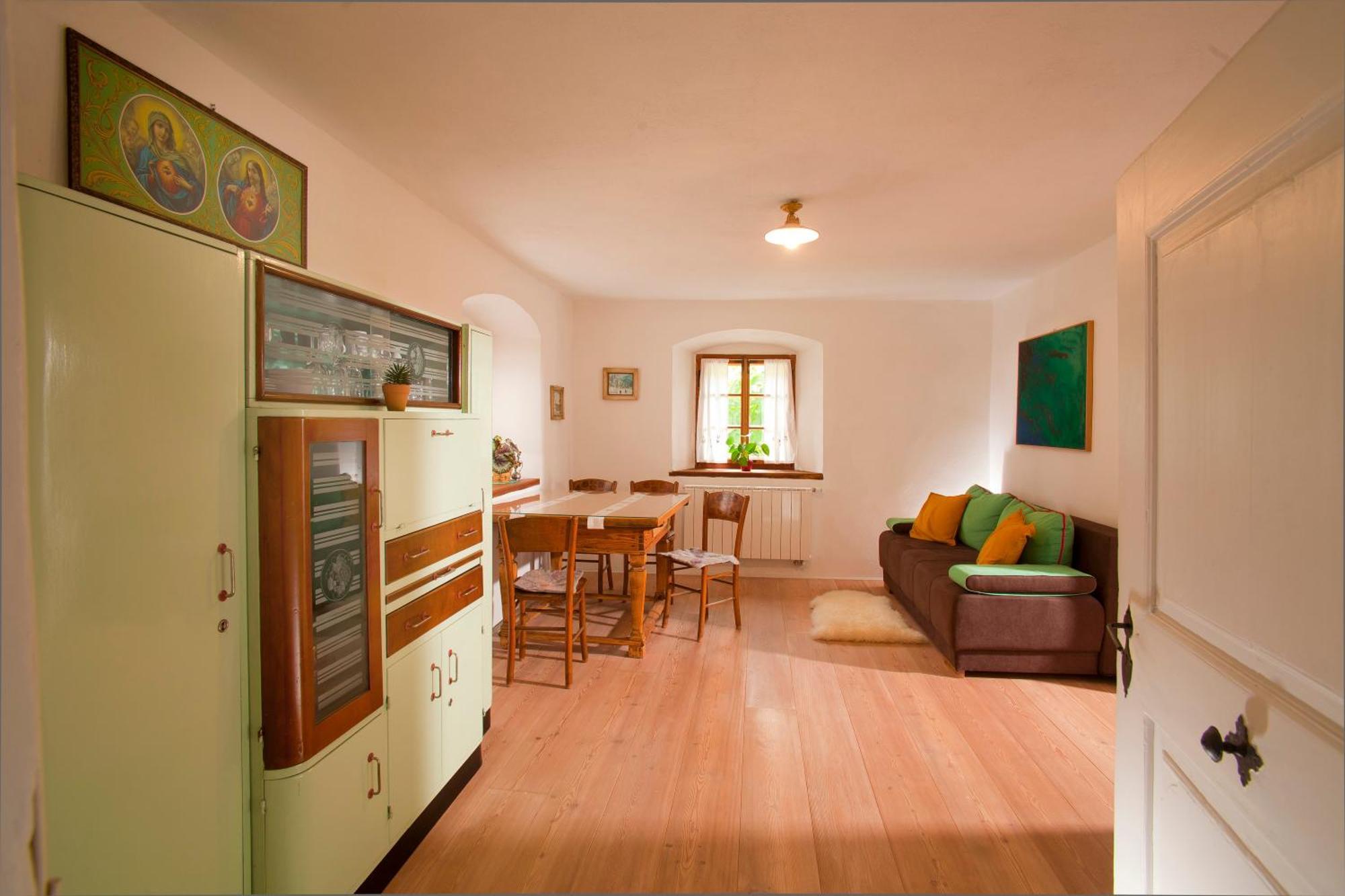 Juvanova Hisa - Apartments And Rooms Luče Extérieur photo